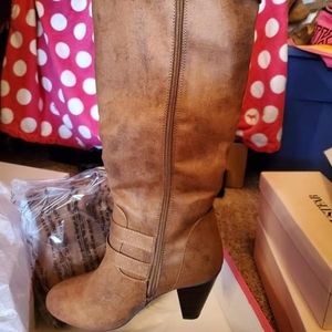 Boots * NEW*